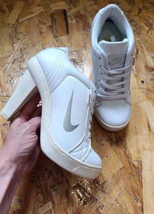 Грузовые оригинальные кроссовки туфли ботльоны nike sb swoosh