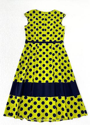 Легкое желтое – лимонное платье-миди в темно- синий горох7 фото