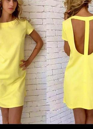 Легка літня сукня футболка жовта з відкритою спиною