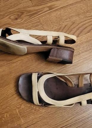 Босоножки florentini baker