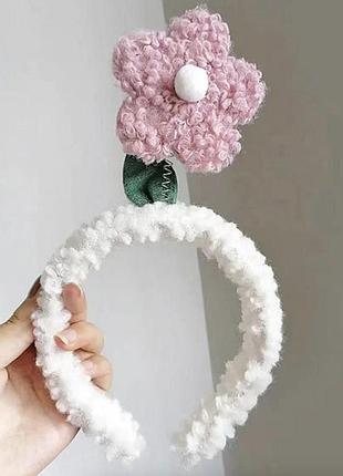 Ободок для волос, с фиолетовым цветочком на пружинке