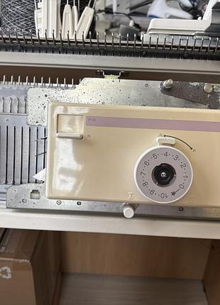 Вʼязальна машина brother kr 260 ( нижня фонтура)