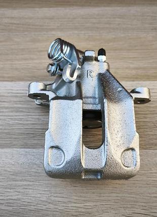 Суппорт задний правый пассат б3 б4 passat b3 b4