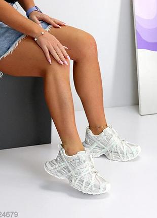 Новые супер модные белые кроссовки натуральная замша усыпанные стразами блестящими, декоративные шнурки разм