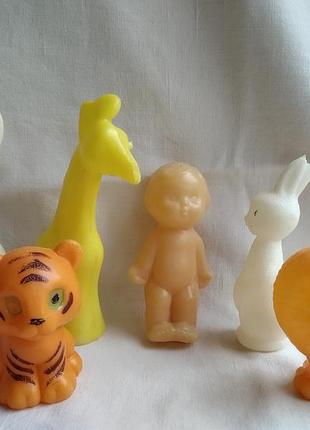 Старі іграшки пластик пупсик, жираф, зайчик, левеня, 6 шт.