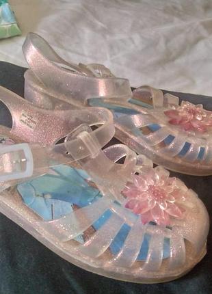 Босоножки на девочку george с принцессой