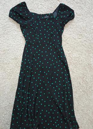 Нереально крута атласна сукня в горох