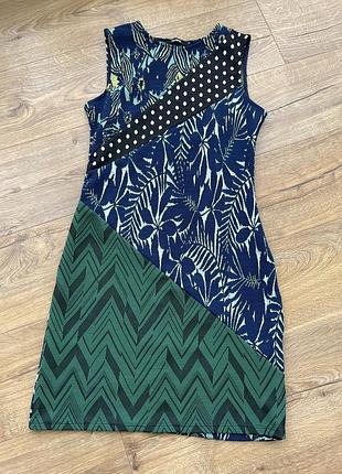 Сукня по фігурі