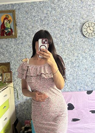 Плаття на розмір 46.