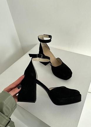 Закрытые босоножки/ туфли