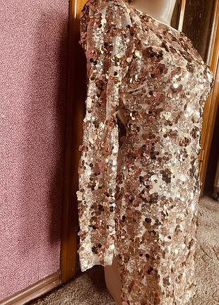 Вечірня сукня