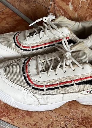 Кросівки 38р уст 23см