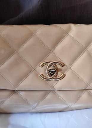 Брендовая сумочка не большая