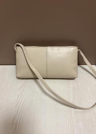 Маленькая кожаная сумка на плечо