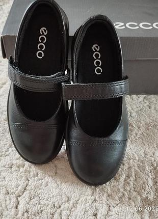 Кожаные туфли для девочки