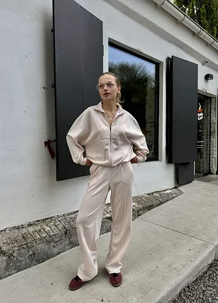 Костюм из скубы, светло-бежевый