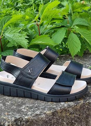 Босоніжки від німецького бренду caprice 37р.