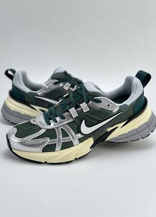 Кросівки універсальні nike v2k run