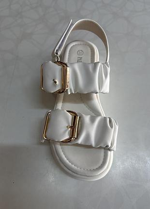 Босоніжки для дівчинки 2