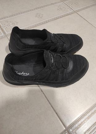 Женские кроссовки skechers