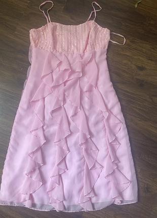 Платье нежное, с рюшами, пайетка