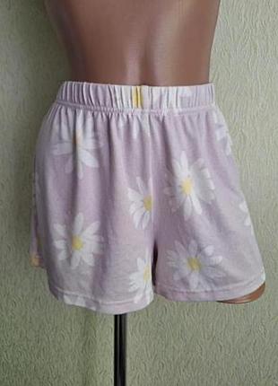 Легенькі літні шорти прямого крою