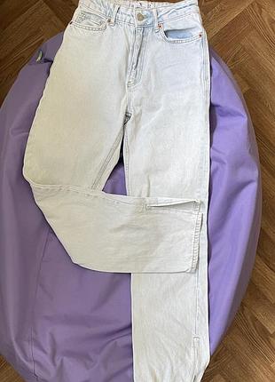 Жіночі джинси 27 розміру — світлий денім, зручна посадка, прямий крій