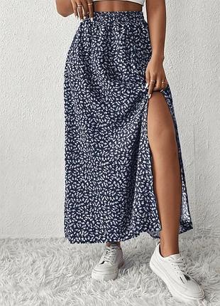 Лёгкая летняя юбка с разрезом