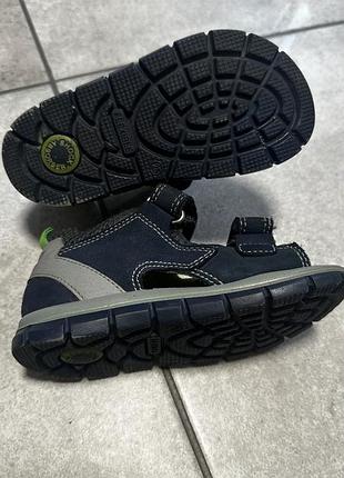 Босоножки детские 25р