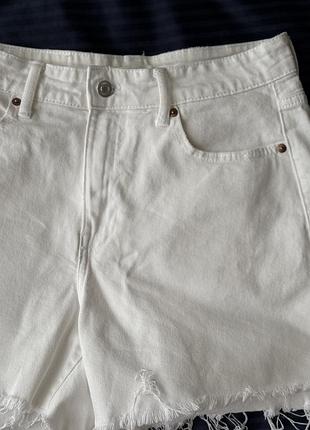 Шорти білі  hsm 4