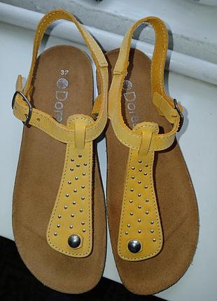 Босоніжки жіночі,  шкіряні