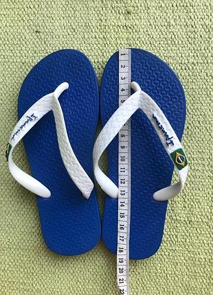 Вʼєтнамки, шльопанці