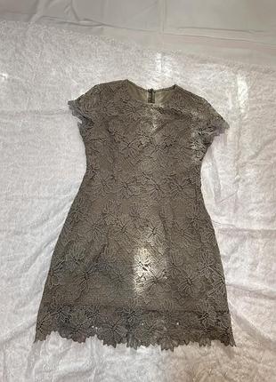 Мереживна сукня