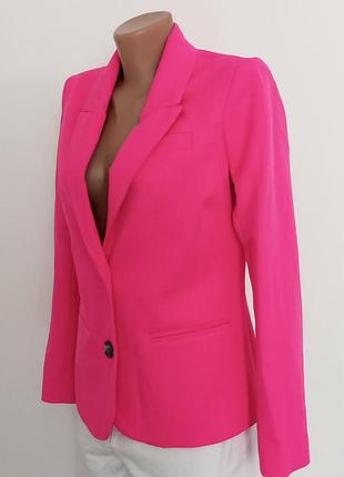 Розовый пиджак,новый