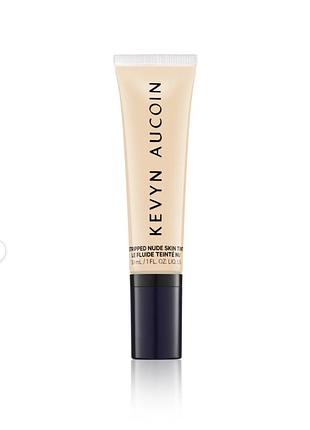 Тональний крем kevyn aucoin  01