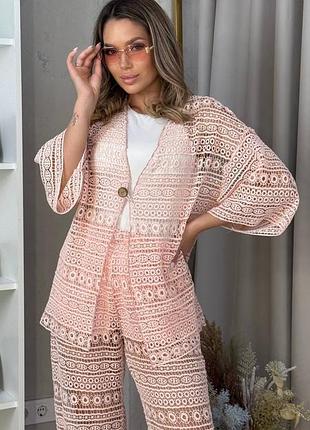 Мереживні костюми хіт сезону