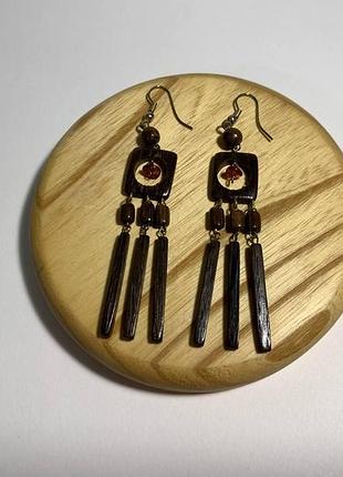 Серьги деревянные 1, серьги украшения, серьги из дерева, серьги с янтарем, серьги янтарь, янтарь