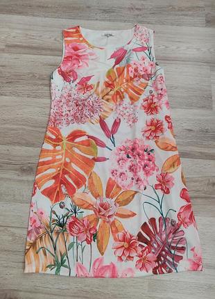 Натуральное, вискозное  платье с цветочным принтом