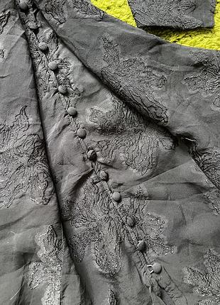 Чорна сукня з вишивкою шифонова