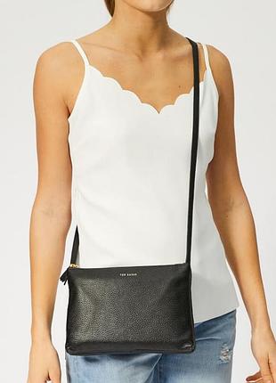 Ted baker чорна шкіряна сумка крос-боді