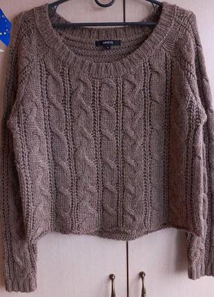 Светр зимовий ,колір світло-коричневий , розмір s/m