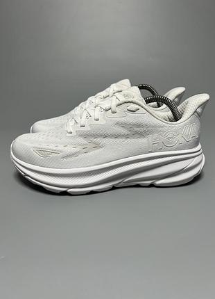 Бігові кросівки на широку ногу hoka one one clifton 9 wide оригінал