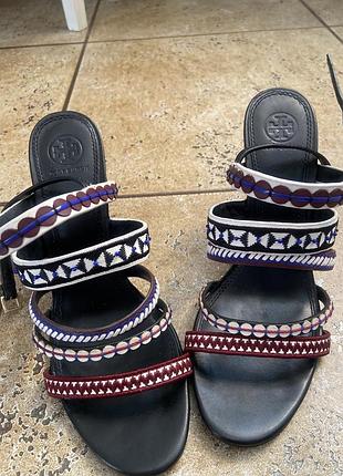 Босоніжки tory burch
