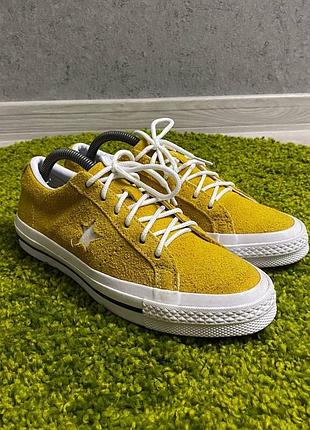 Жіночі жовті кеди від бренду converse