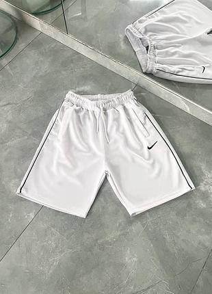 Шорти nike