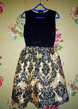 Платье с пайетками нарядное на девочку 9-11 лет