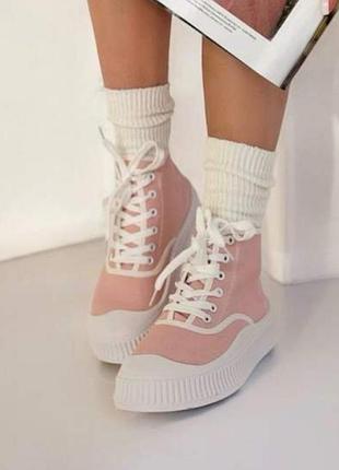 Новые кеды в размерах нежно розового цвета белая подошва современные стильные в коробке