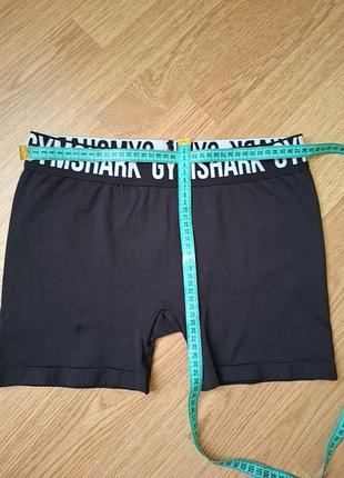 Шорти    . 2