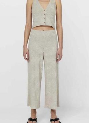 Костюм жіночий