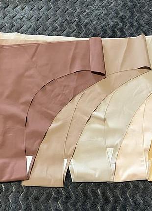 Безшовні жіночі трусики